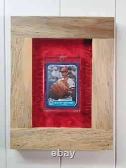 1986 Fleer MickeyHatcher Big Glove framed in minneral stained pine