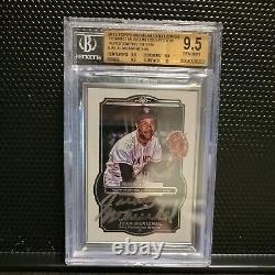 2013 Topps Museum Collection Framed Autographs Juan Marichal Auto BGS 9.5, 1 /10