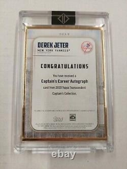 2020 Derek Jeter Topps Auto /2 Transcendent Captain Career Collection Gold Frame