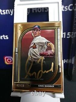 2021 Topps Museum Collection Greg Maddux Gold Framed Gold Ink Auto /10