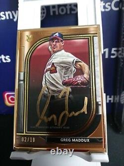 2021 Topps Museum Collection Greg Maddux Gold Framed Gold Ink Auto /10