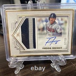 2022 TOPPS DEFINITIVE FREDDIE FREEMAN GOLD FRAME AUTO PATCH /25 Braves Dodgers