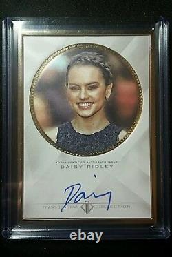 Daisy Ridley 2016 Topps Transcendent Gold Frame Auto 11/52 Star Wars Rey
