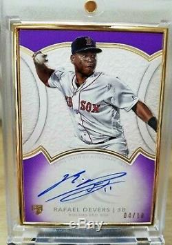 RAFAEL DEVERS RC 2018 Topps Definitive Gold Framed ON-CARD AUTOGRAPH (#/10-SSP)