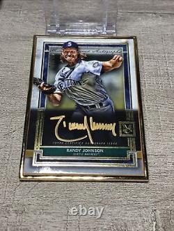 Randy Johnson GOLD /10 AUTO 2020 Topps Museum Collection Framed MFA-RJO Mariners