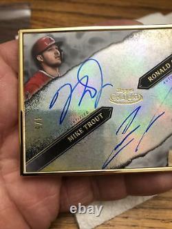 2020 Gold Label Mike Topps Truite Ronald Acuna Jr. Double Framed Auto 4/5. Chaud