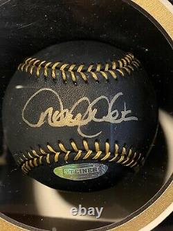Derek Jeter Photo Encadrée Et Signée Black Ball Balle De Baseball Autographiée Steiner Hof