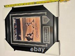 Image encadrée signée de Mickey Mantle avec un certificat d'authenticité (COA)