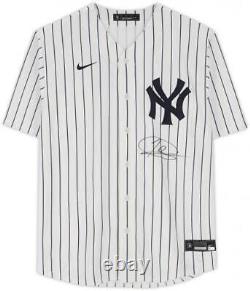 Maillot de réplique blanc signé par Jasson Dominguez des New York Yankees encadré