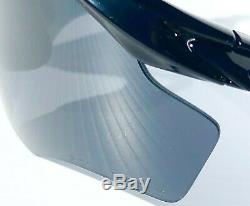 Nouveau Oakley M2 Polarise Noir Cadre Iridium XL Baseball Tennis Sunglass 9343-09