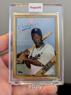Projet Topps 70 Jackie Robinson Gold Framed 1/1 Infinite Archives #16