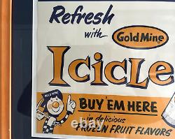 Traduisez ce titre en français : Roger Maris Insanely Rare Orig. 1962 Gold Mine Booster Icicle Poster Framed

Roger Maris, affiche de mine d'or originale extrêmement rare de 1962 encadrée avec un booster de stalactite.