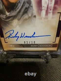 Transcendent 2020 Pourpre Rickey Henderson Cadre D'or Vertical Auto 02/10
